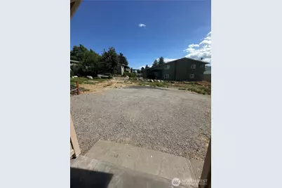 1007 N Baker Ave, East Wenatchee, WA 98802 - Photo 7