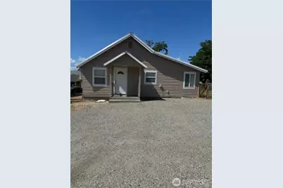 1007 N Baker Ave, East Wenatchee, WA 98802 - Photo 1
