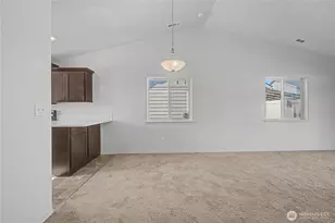 1118 W Sequoia Rd, Moses Lake, WA 98837 - Photo 5