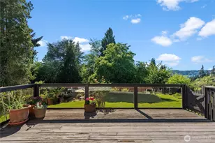 1706 S Sunset Dr, Tacoma, WA 98465 - Photo 5