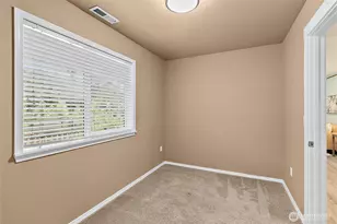 18714 McGhee Dr E, Bonney Lake, WA 98391 - Photo 25