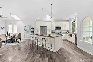 18714 McGhee Dr E, Bonney Lake, WA 98391 - Photo 5