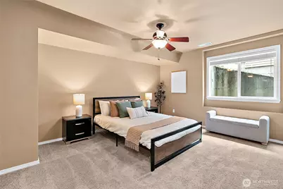 18714 McGhee Drive E, Bonney Lake, WA 98391 - Photo 27
