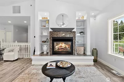 18714 McGhee Drive E, Bonney Lake, WA 98391 - Photo 11