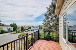 2704 Dundee Pl, Anacortes, WA 98221 - Photo 3