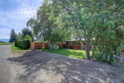 16972 Vaughn Rd, Mount Vernon, WA 98273 - Photo 31