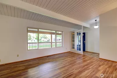 16972 Vaughn Rd, Mount Vernon, WA 98273 - Photo 7