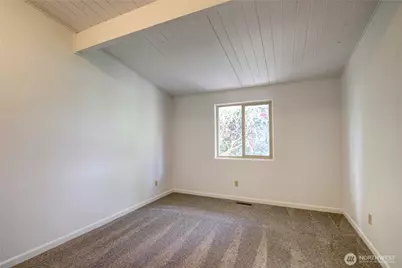 16972 Vaughn Rd, Mount Vernon, WA 98273 - Photo 17