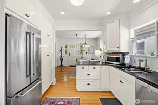 5910 Dayton Ave N, Seattle, WA 98103 - Photo 13
