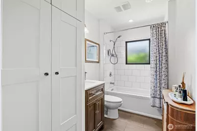 5910 Dayton Avenue N, Seattle, WA 98103 - Photo 19