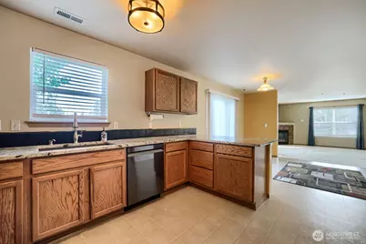 7815 147th Street E, Puyallup, WA 98375 - Photo 9