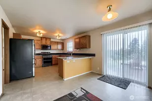 7815 147th St E, Puyallup, WA 98375 - Photo 7