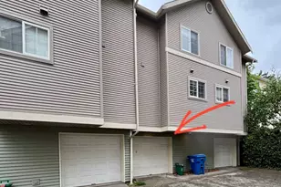 12717 Greenwood Ave N, Seattle, WA 98133 - Photo 11