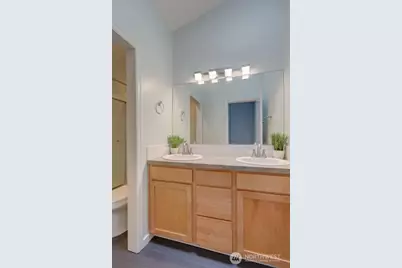 12717 Greenwood Avenue N #B, Seattle, WA 98133 - Photo 9