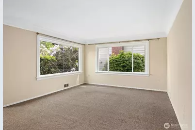 307 I Street SE, Auburn, WA 98002 - Photo 5