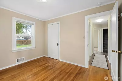 307 I Street SE, Auburn, WA 98002 - Photo 17