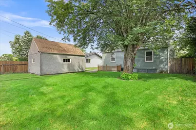 307 I Street SE, Auburn, WA 98002 - Photo 35