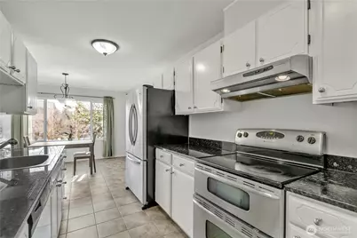 4545 Sand Point Way NE #207, Seattle, WA 98105 - Photo 9