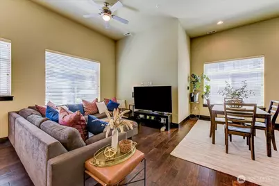 4020 NE 3rd Place #B, Renton, WA 98056 - Photo 11