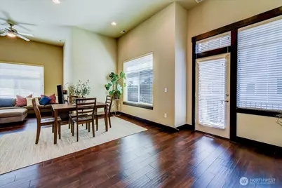 4020 NE 3rd Place #B, Renton, WA 98056 - Photo 5