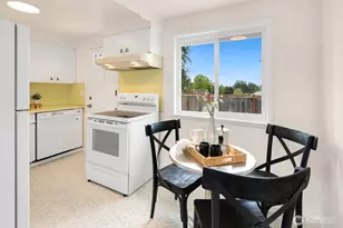 6257 28th Ave NE, Seattle, WA 98115 - Photo 3