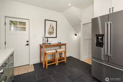 317 NE 58th Street, Seattle, WA 98105 - Photo 13