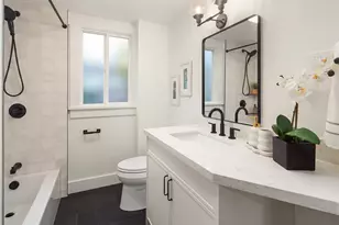 317 NE 58th St, Seattle, WA 98105 - Photo 15