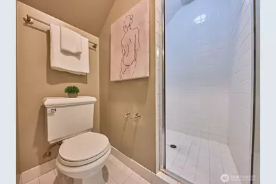 700 W Prospect Street, Seattle, WA 98119 - Photo 27