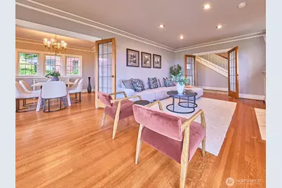 700 W Prospect Street, Seattle, WA 98119 - Photo 7