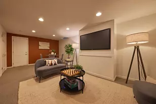700 W Prospect St, Seattle, WA 98119 - Photo 31