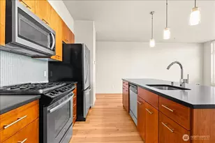 2960 Eastlake Ave E, Seattle, WA 98102 - Photo 7