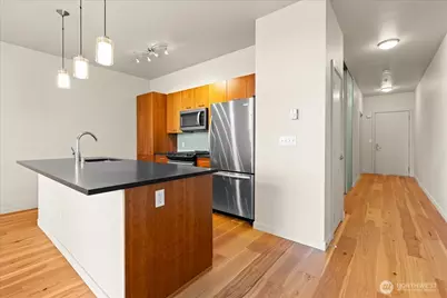 2960 Eastlake Avenue E #111, Seattle, WA 98102 - Photo 11