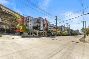 2960 Eastlake Ave E, Seattle, WA 98102 - Photo 27