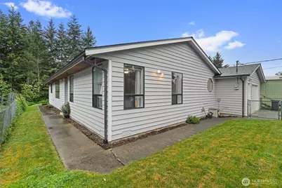 32417 2nd Avenue, Black Diamond, WA 98010 - Photo 3