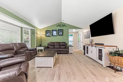 18107 E Clear Lake Boulevard SE, Yelm, WA 98597 - Photo 3