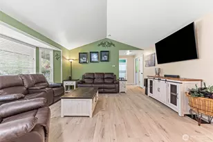 18107 E Clear Lake Blvd SE, Yelm, WA 98597 - Photo 3