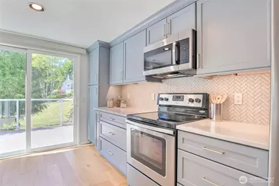 22521 SE 42nd Terrace #2207, Issaquah, WA 98029 - Photo 13