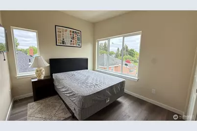 9025 38th Avenue S, Seattle, WA 98118 - Photo 15