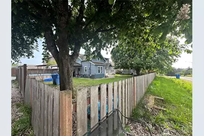 216 127th Street E, Tacoma, WA 98445 - Photo 33
