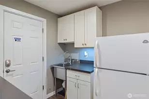 18483 47th Pl NE, Lake Forest Park, WA 98155 - Photo 23