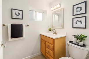 17 W Dravus St, Seattle, WA 98119 - Photo 29