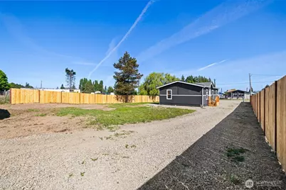 2362 E 5th Avenue, Port Angeles, WA 98362 - Photo 35