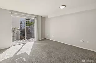 425 Vine St, Seattle, WA 98121 - Photo 11