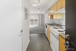 425 Vine St, Seattle, WA 98121 - Photo 5