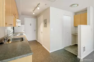 425 Vine St, Seattle, WA 98121 - Photo 7