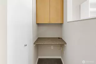 425 Vine St, Seattle, WA 98121 - Photo 13