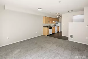 425 Vine St, Seattle, WA 98121 - Photo 9