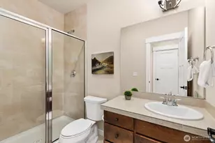 7050 171st Ave SE, Bellevue, WA 98006 - Photo 23