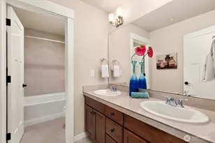 7050 171st Ave SE, Bellevue, WA 98006 - Photo 27
