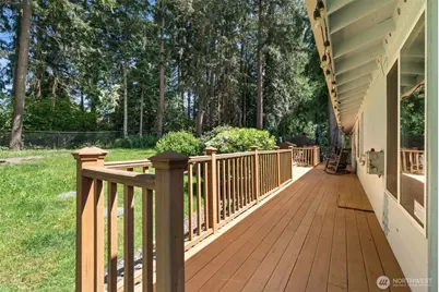 4823 W Tapps Dr E, Lake Tapps, WA 98391 - Photo 27